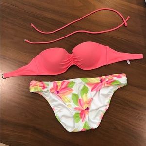 Victoria’s Secret bandeau bikini